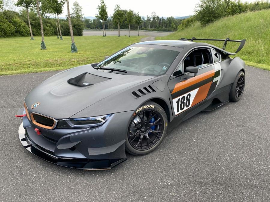 BMW i8 Procar by EDO Motorsport 2020 года  (фото 1 из 7)